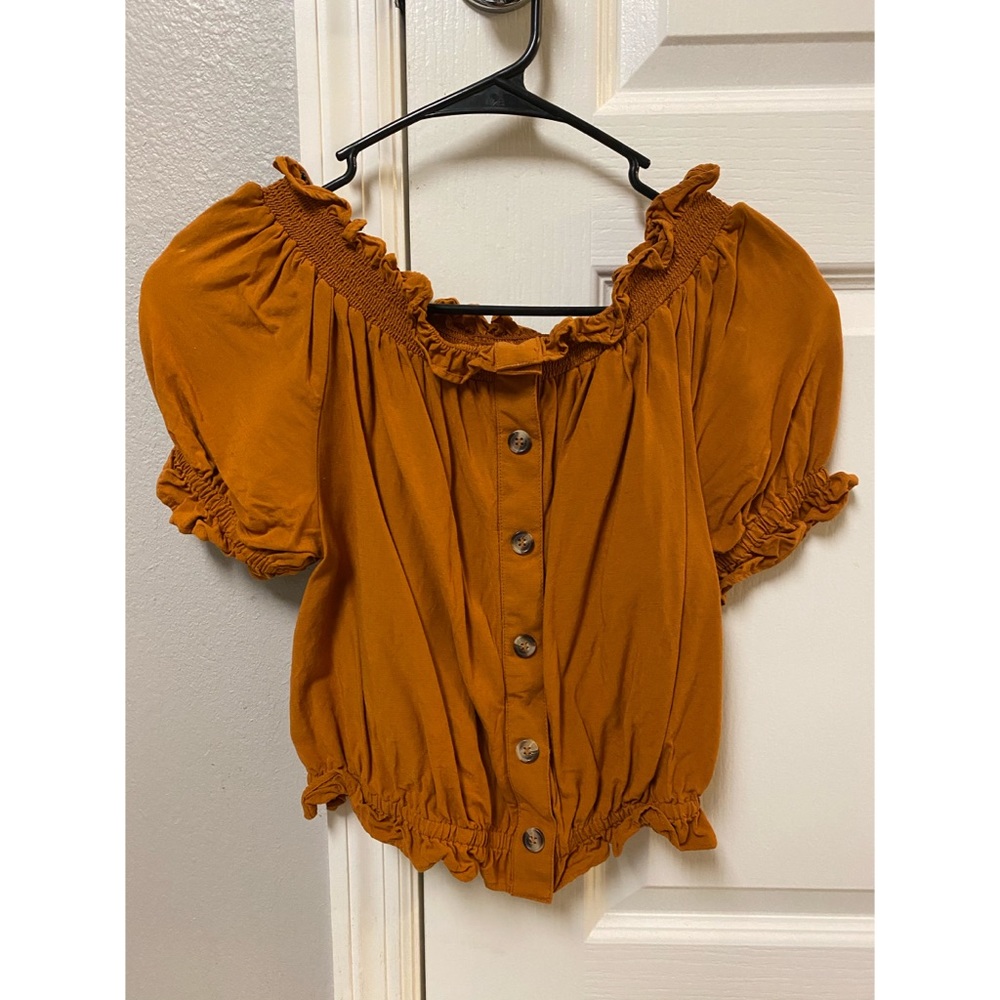 Orange cropped shirt